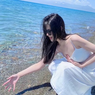 《岁月无声》海报